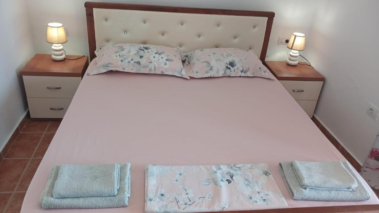 Guesthouse Mateo Dhërmi Pokoj fotografie